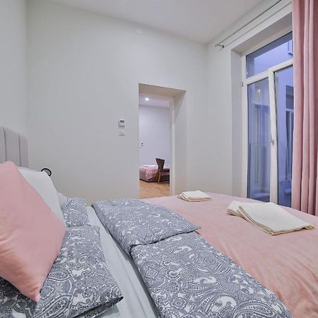 Art Palace Apartments Cracovia Esterno foto